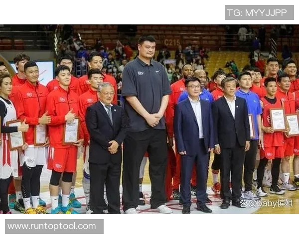 姚明亲临诸暨为优秀运动员颁奖激励年轻一代追逐梦想 姚明亲临诸暨为优秀运动员颁奖激励年轻一代追逐梦想