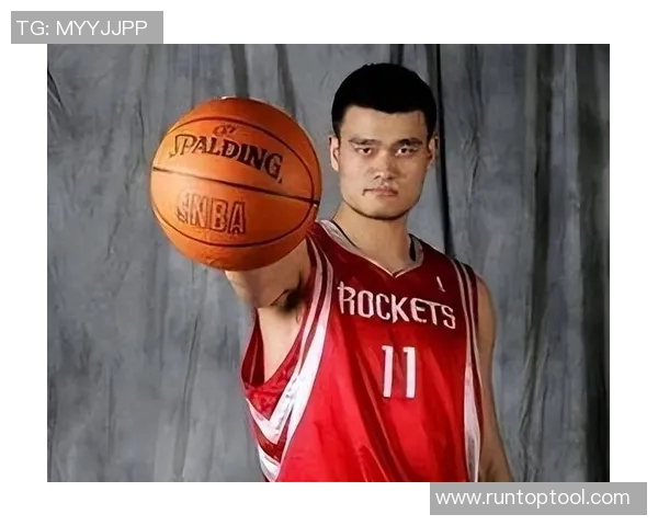 姚明的传奇之路与篮球纪录背后的奋斗与坚持