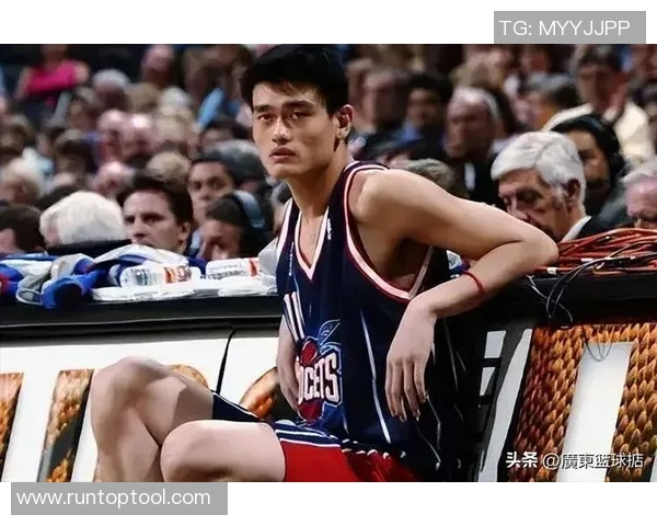 姚明携手上海首钢重返赛场展现篮球传奇新篇章