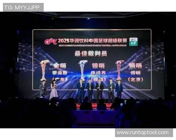 足球明星齐聚成都太古里共庆足球文化盛宴与激情时刻